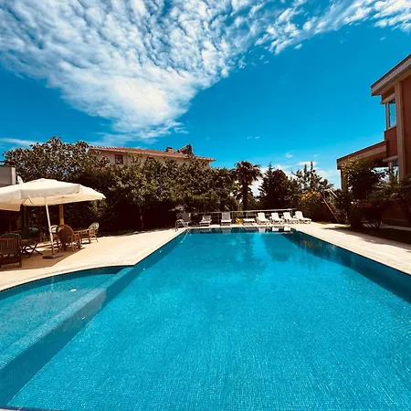 فندق Istanbul Airport Treekos Karaburun (Arnavutkoy)