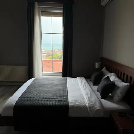 Hotel Istanbul Airport Treekos Karaburun (Arnavutkoy)