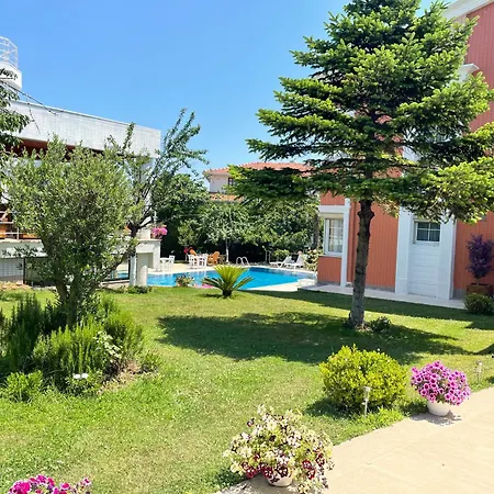 Istanbul Airport Treekos Hotel *