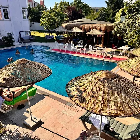 Hotel Istanbul Airport Treekos Karaburun (Arnavutkoy)